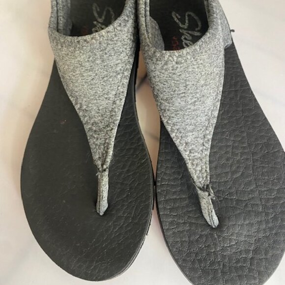 Skechers Memory Foam Sandals Women Szie 5 New without Tags - Picture 1 of 5